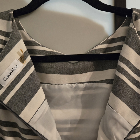 CALVIN KLIEN dress, size 6 Dark gray & white stripes. White slip underneath. - Picture 3 of 4